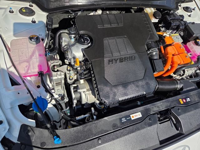 Used 2025 Hyundai Elantra Limited w/ Cargo Package FWD image 22