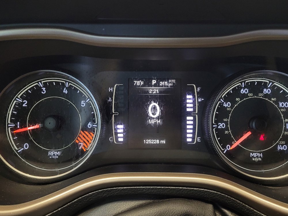Used 2014 Jeep Cherokee Sport FWD image 23