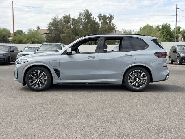 Used 2026 BMW X5 xDrive50e w/ M Sport Package AWD/4WD image 8