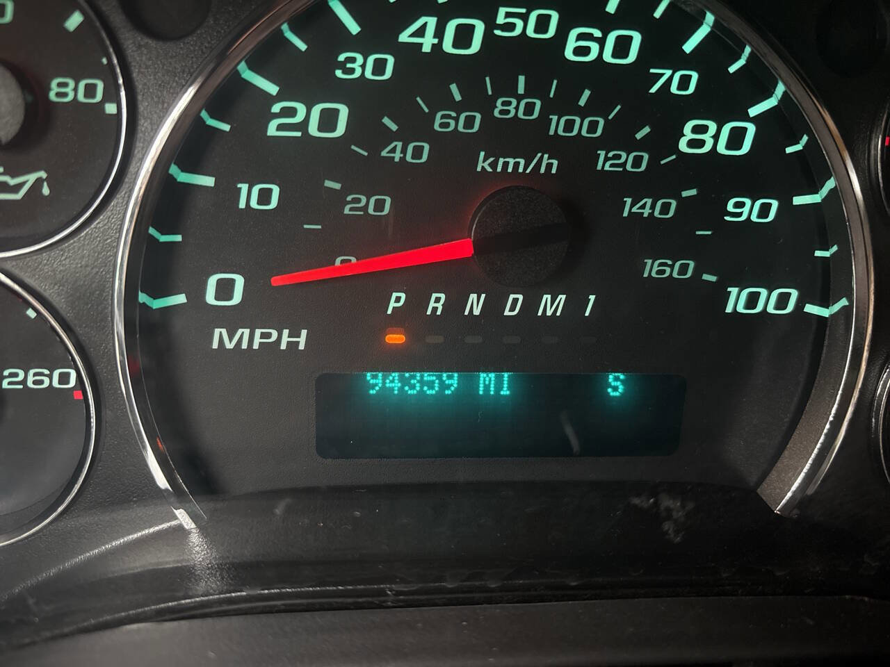 Used 2018 Chevrolet Express 3500 Extended w/ Driver Convenience Package image 6