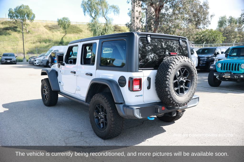 Used 2024 Jeep Wrangler Unlimited AWD/4WD image 3