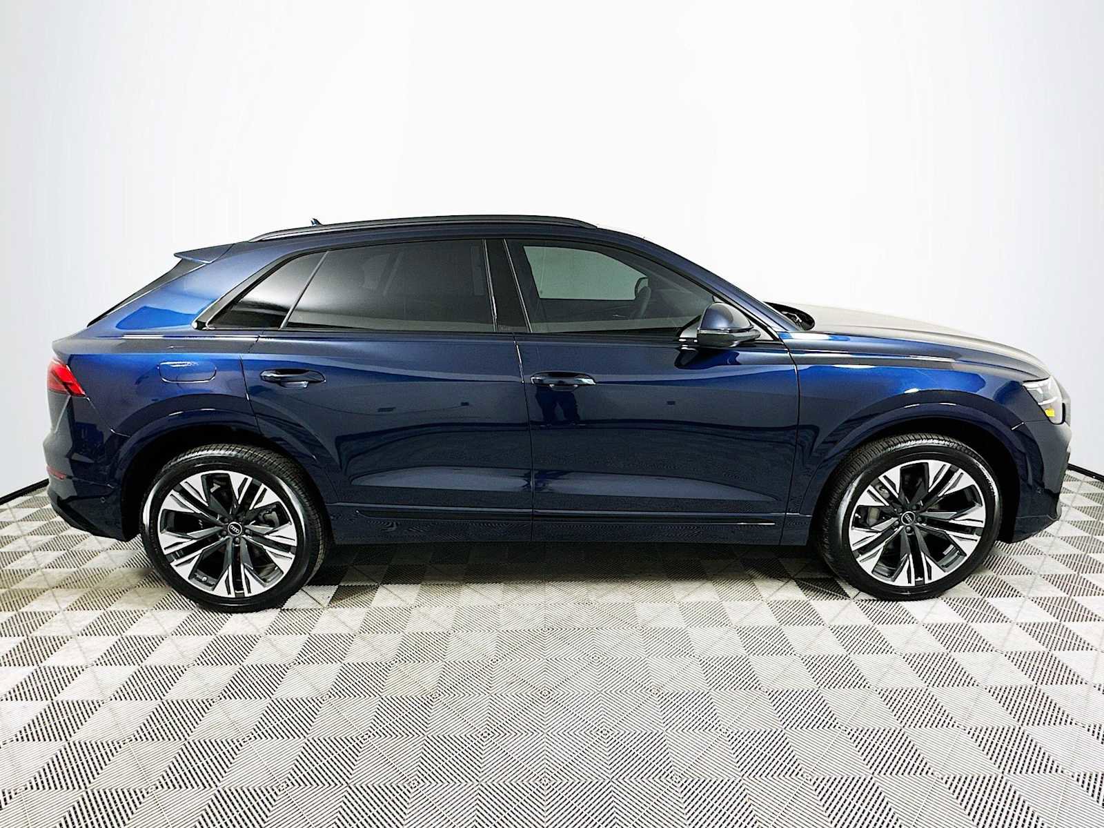 New 2025 Audi Q8 Premium Plus image 8