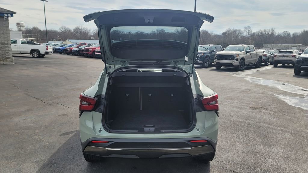 New 2026 Chevrolet Trax ACTIV w/ Sunroof Package image 11