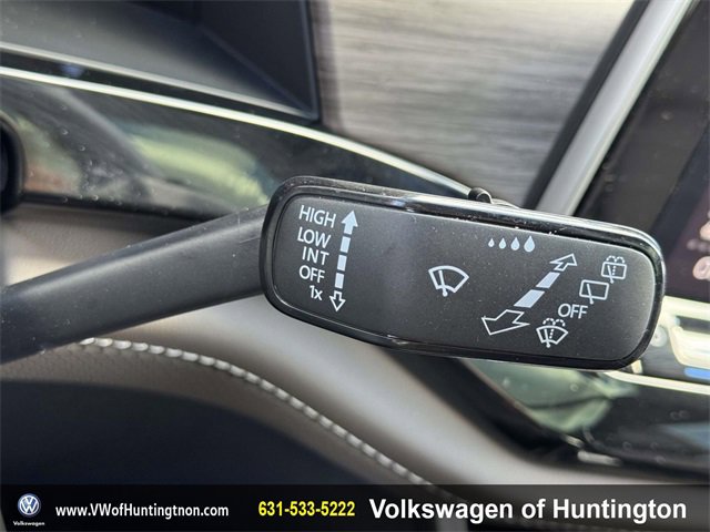 Certified 2025 Volkswagen Atlas SEL image 25