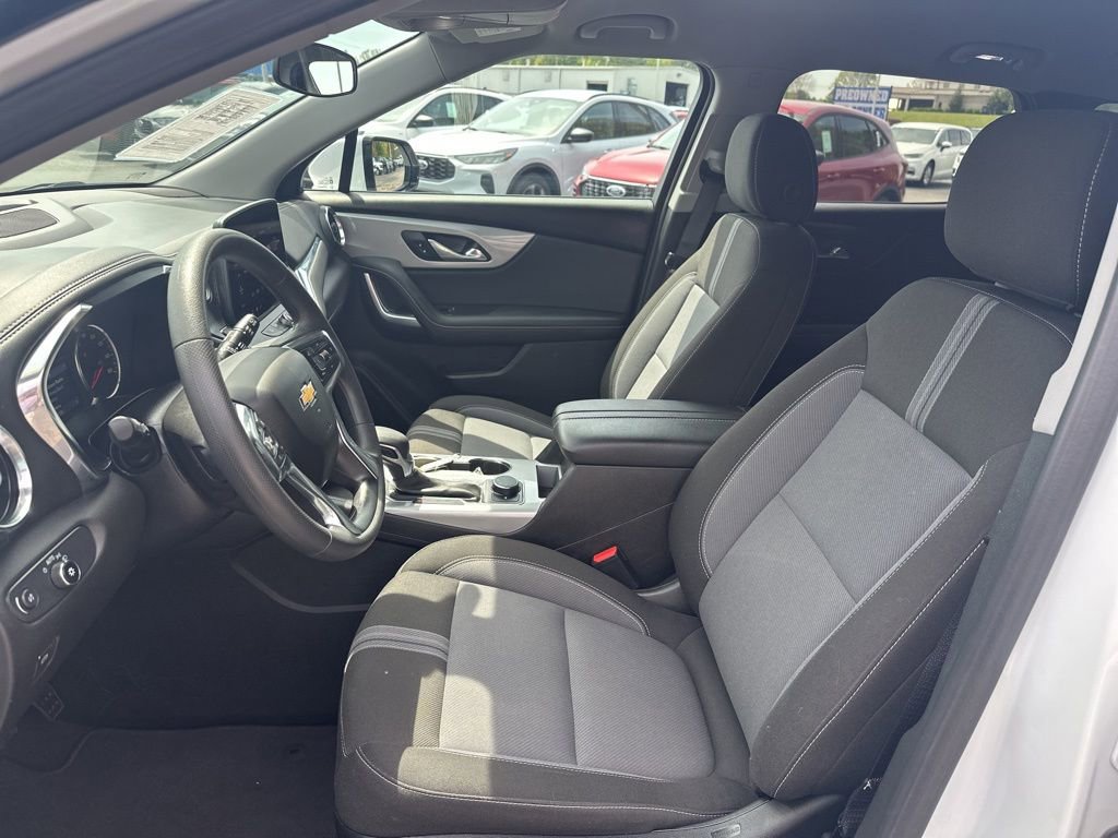 Used 2025 Chevrolet Blazer LT image 16