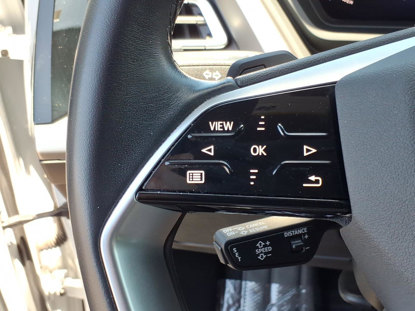 Used 2023 Audi Q4 e-tron Premium Plus w/ Premium Plus RWD image 32