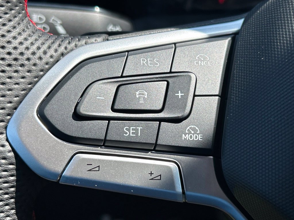 New 2026 Volkswagen GTI SE FWD image 26