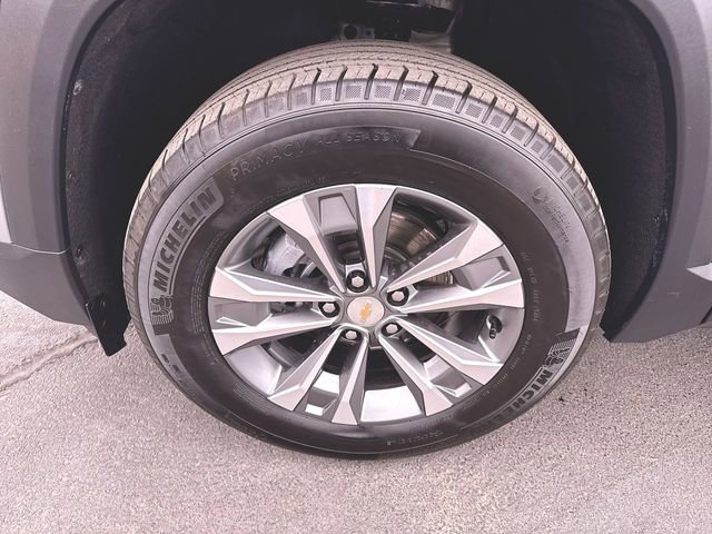 Used 2025 Chevrolet Equinox LT image 32