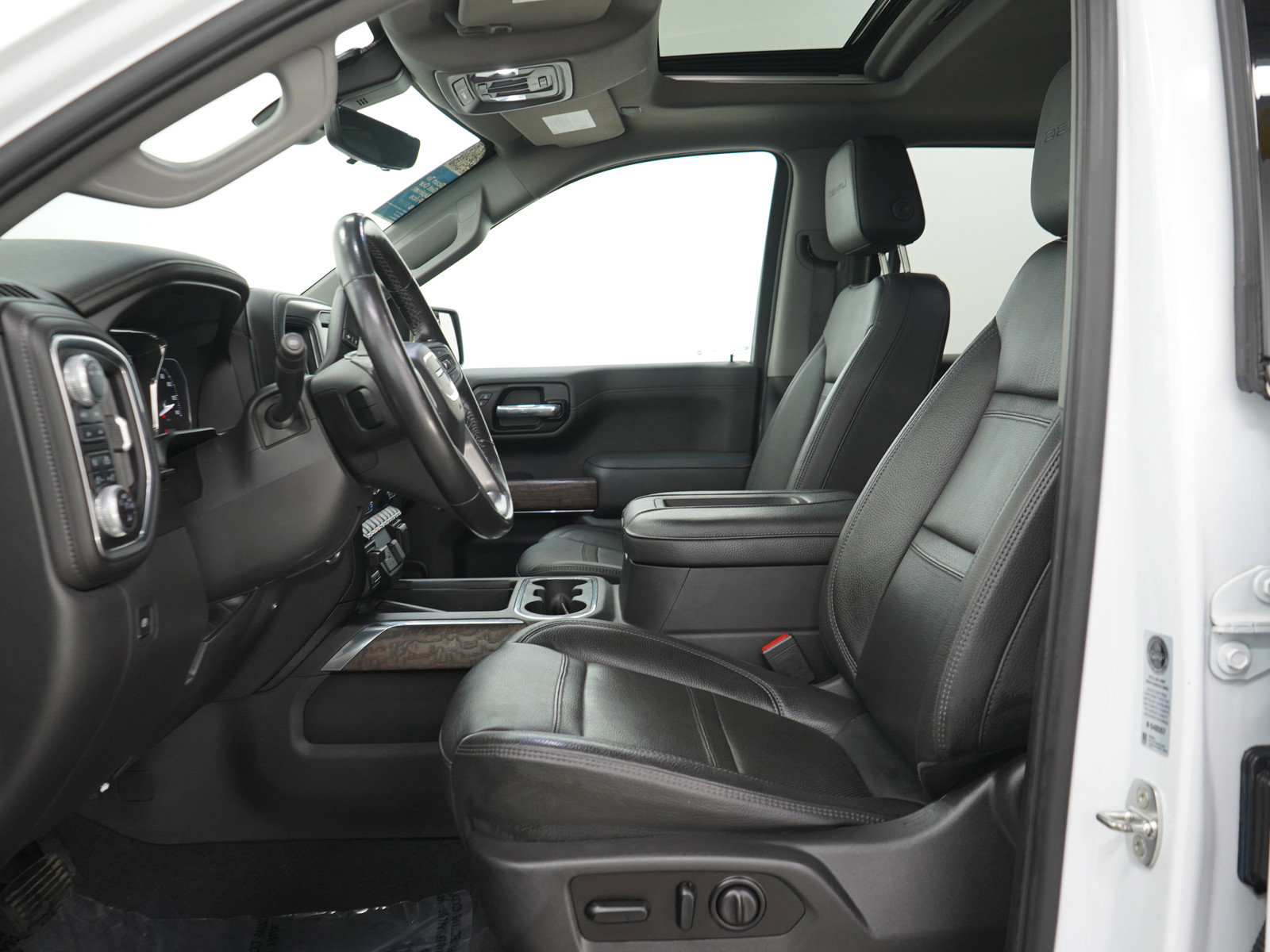 Used 2020 GMC Sierra 1500 Denali w/ Denali Ultimate Package AWD/4WD image 24