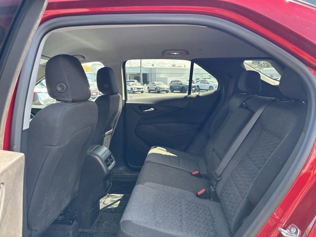 Used 2024 Chevrolet Equinox LT w/ LPO, Floor Liner Package FWD image 6