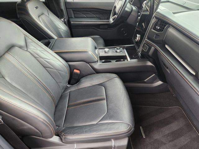Used 2024 Ford Expedition Max Platinum image 11