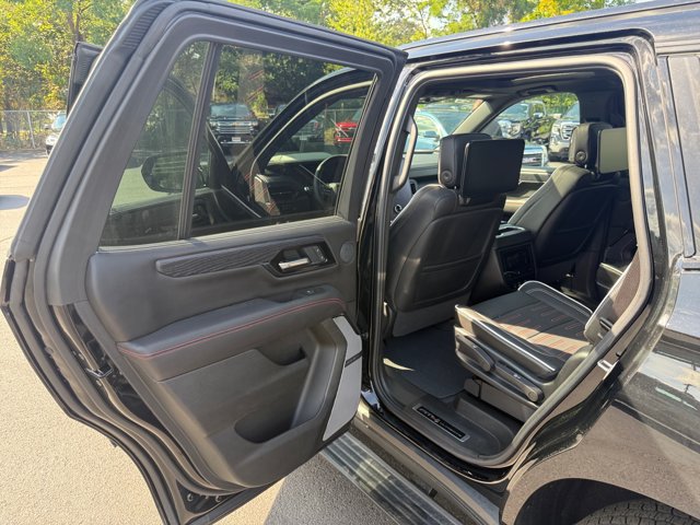 Certified 2026 GMC Yukon AT4 Ultimate AWD/4WD image 24
