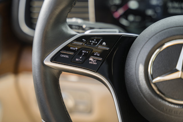 Certified 2025 Mercedes-Benz GLS 450 4MATIC image 30