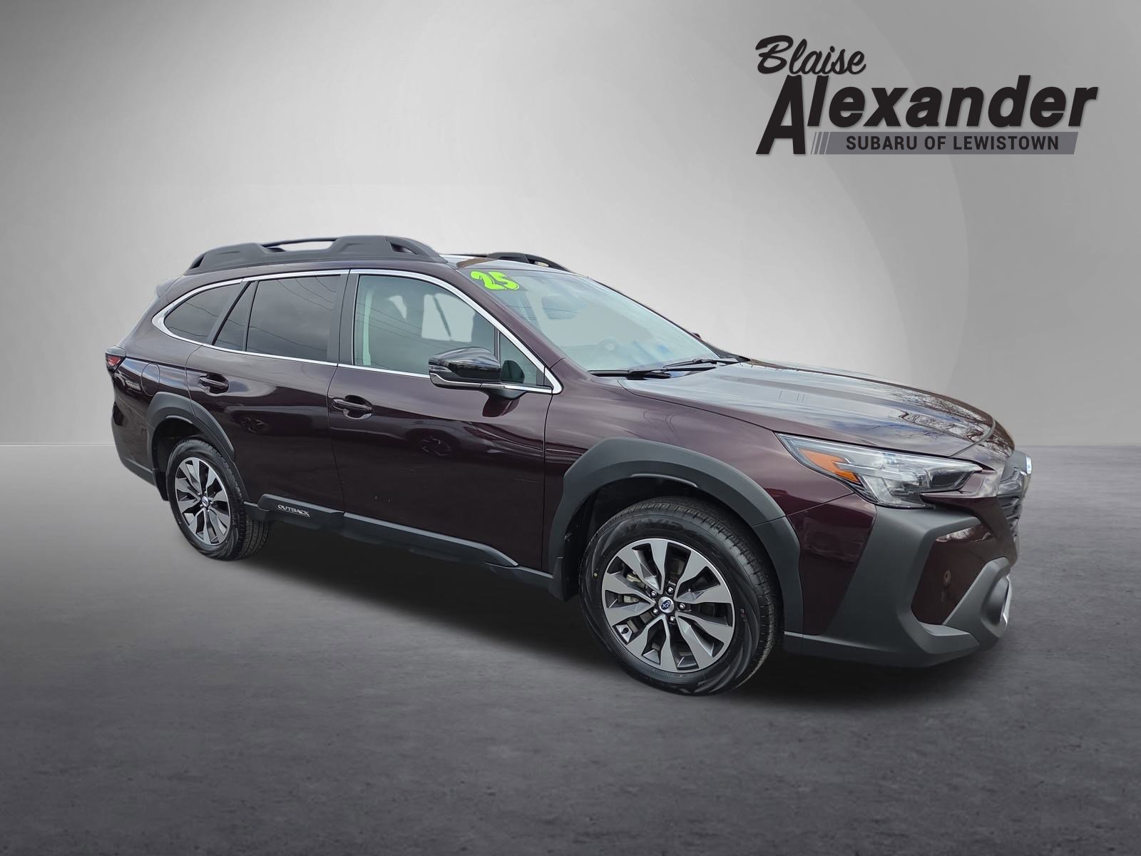 Used 2025 Subaru Outback Limited image 1