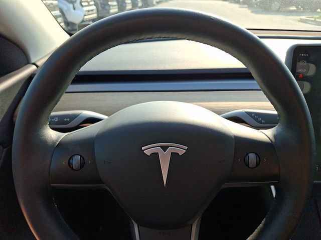Used 2021 Tesla Model Y Long Range AWD/4WD image 19