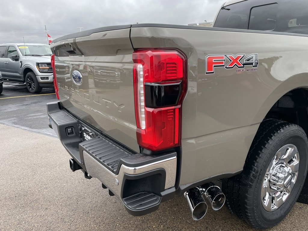 New 2026 Ford F250 Lariat image 31