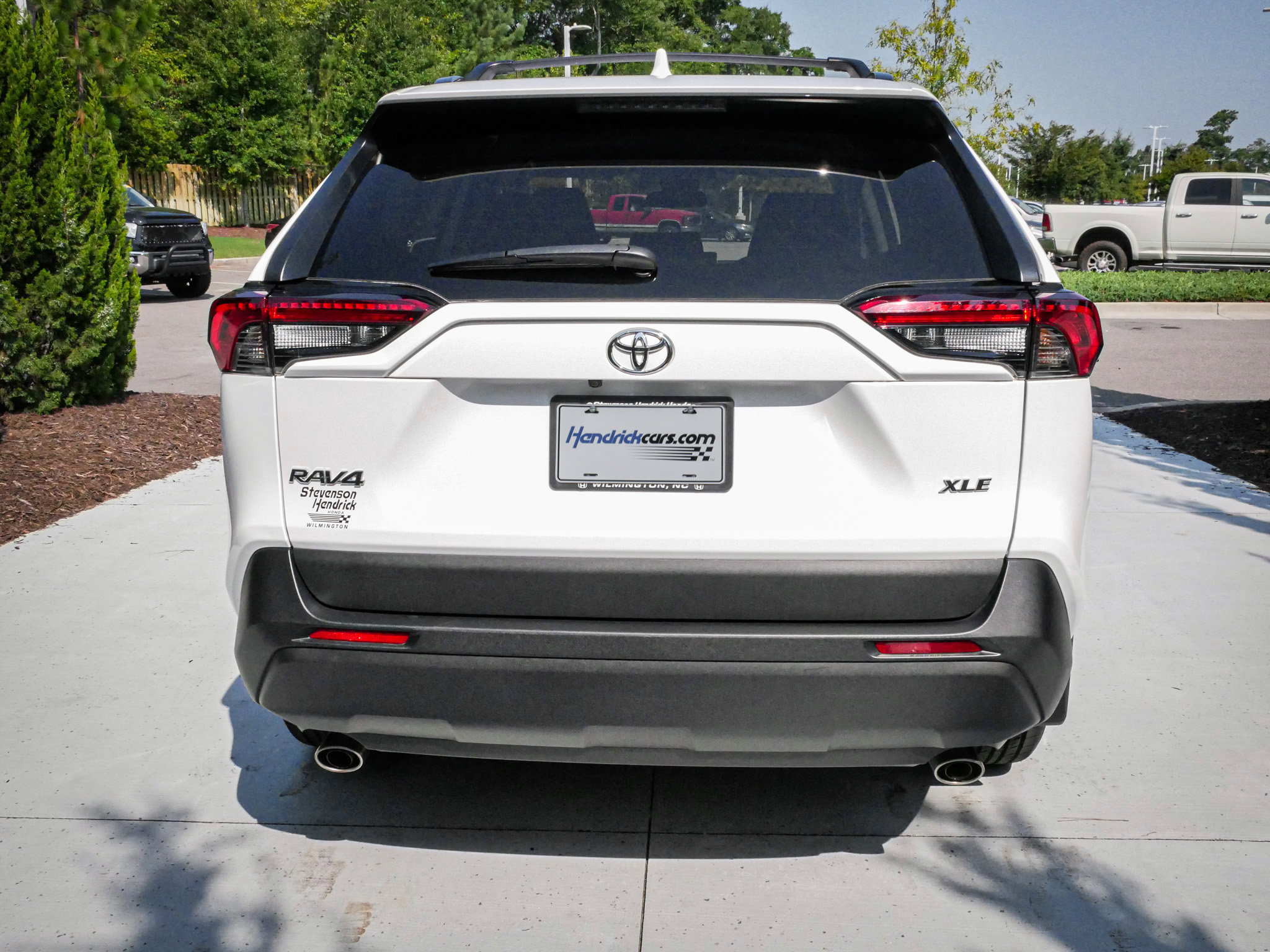 Used 2024 Toyota RAV4 XLE FWD image 9