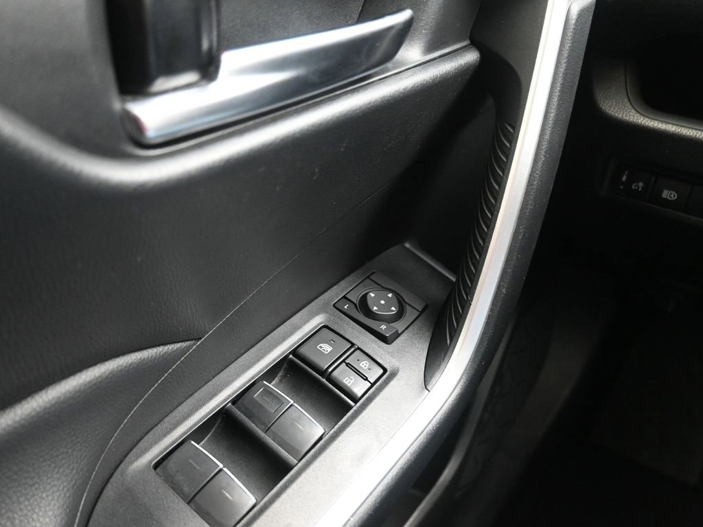 Used 2023 Toyota RAV4 XLE image 10