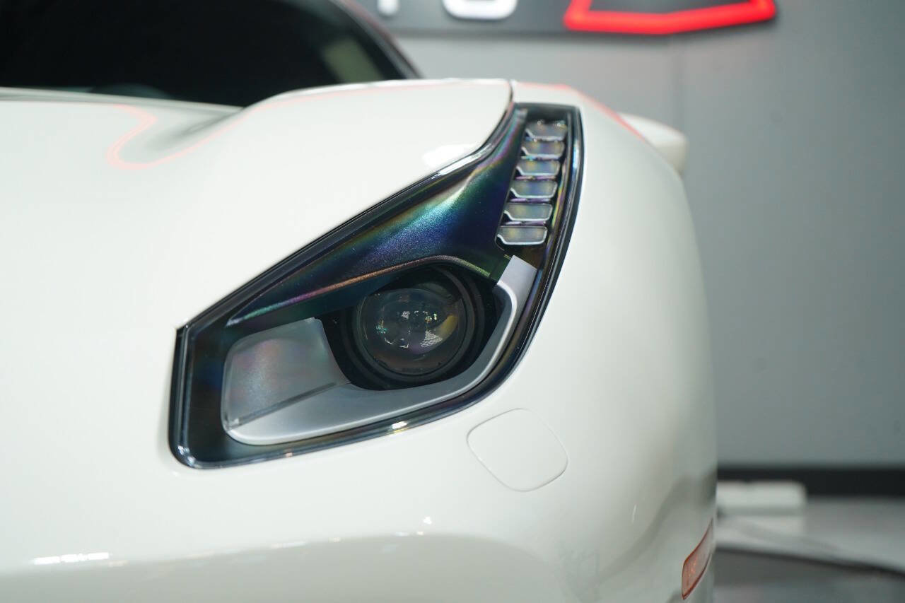 Used 2017 Ferrari 488 GTB image 83