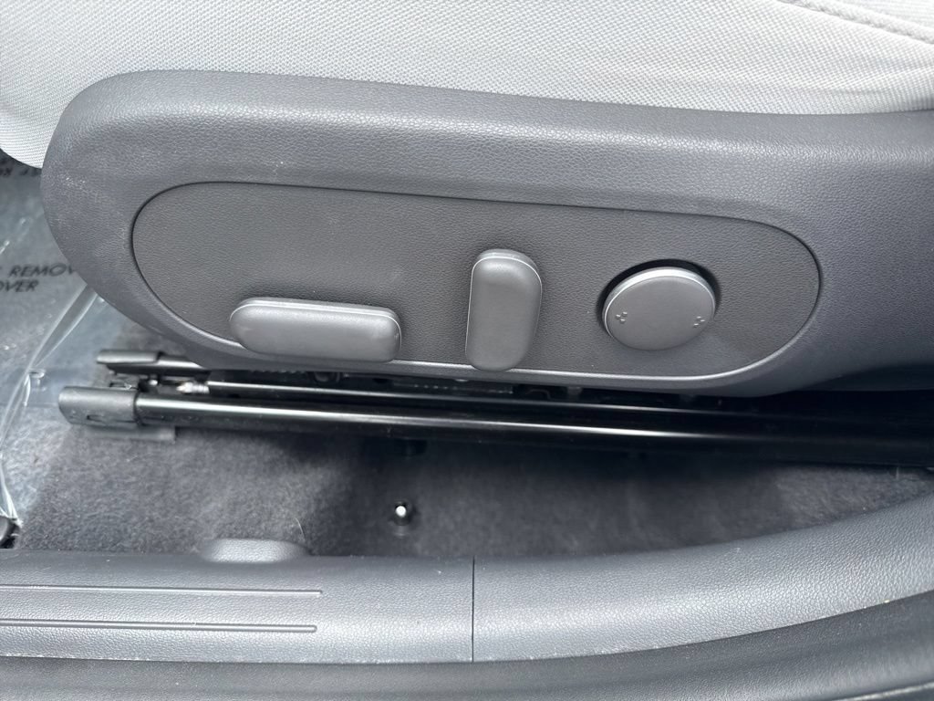 Used 2024 Hyundai Kona SEL FWD image 10