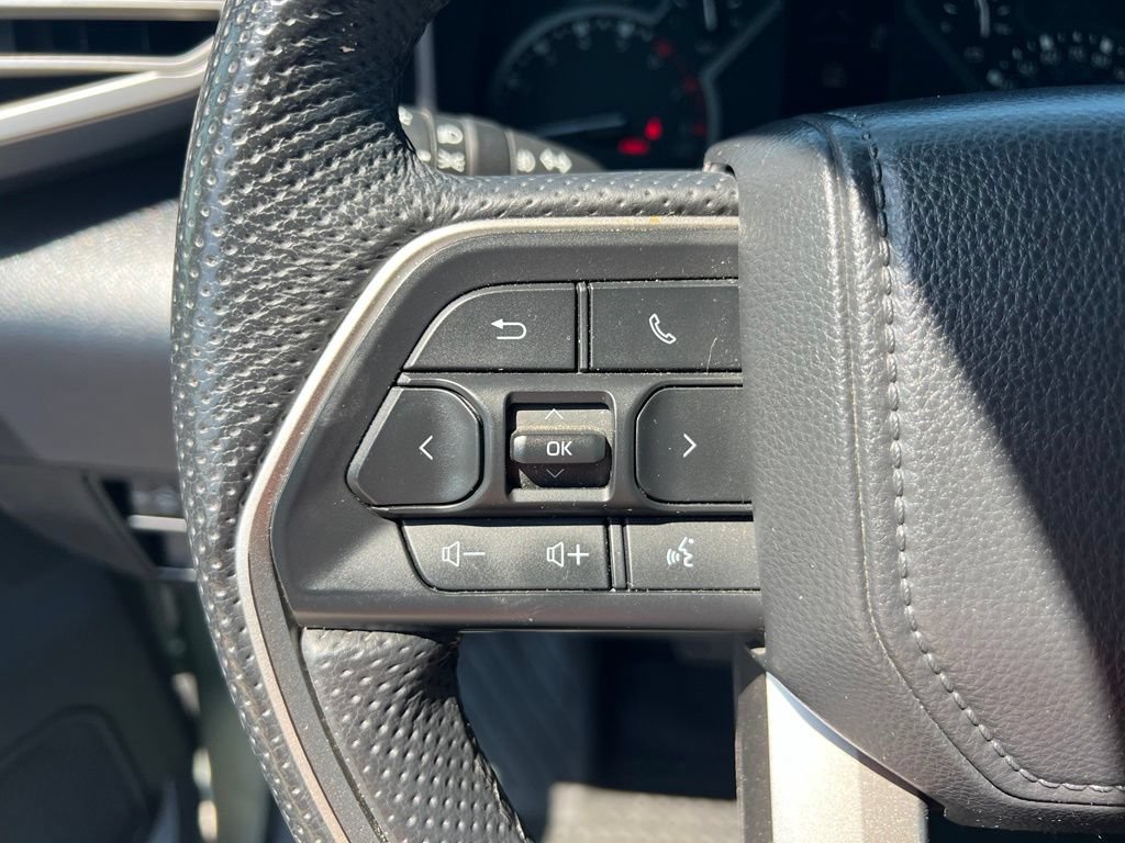 Used 2025 Toyota Tundra SR5 w/ SR5 Premium Package AWD/4WD image 41