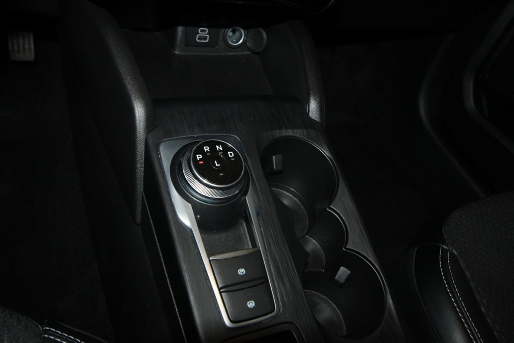 Used 2025 Ford Escape SE image 16