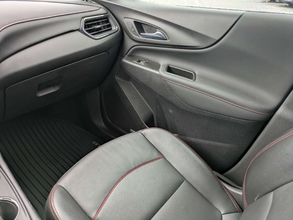 Used 2022 Chevrolet Equinox RS w/ RS Leather Package FWD image 20