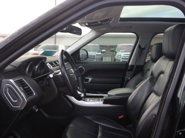 Used 2016 Land Rover Range Rover Sport SE image 15