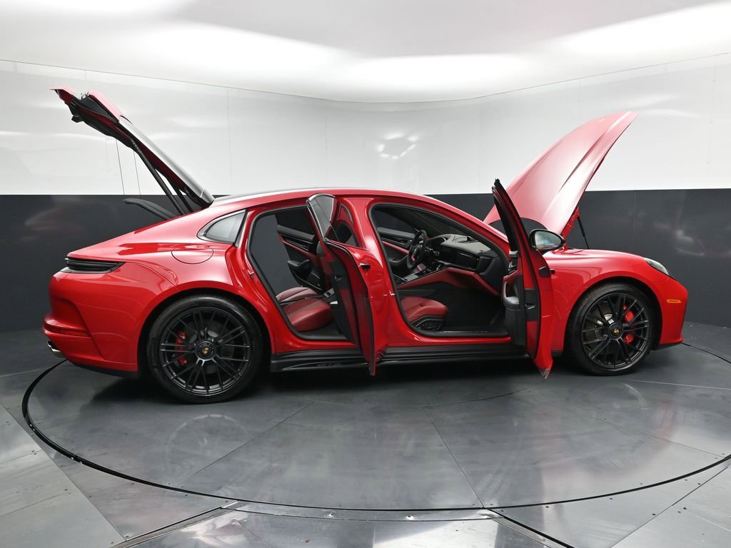 Certified 2026 Porsche Panamera GTS AWD/4WD image 34