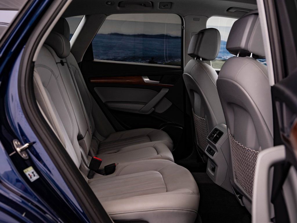 Used 2022 Audi Q5 2.0T Premium w/ Convenience Package image 44