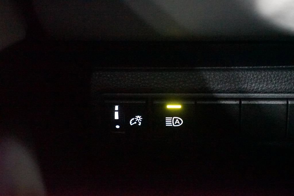 Certified 2023 Toyota Corolla LE image 22