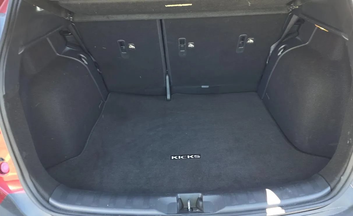 Used 2020 Nissan Kicks SR FWD image 7