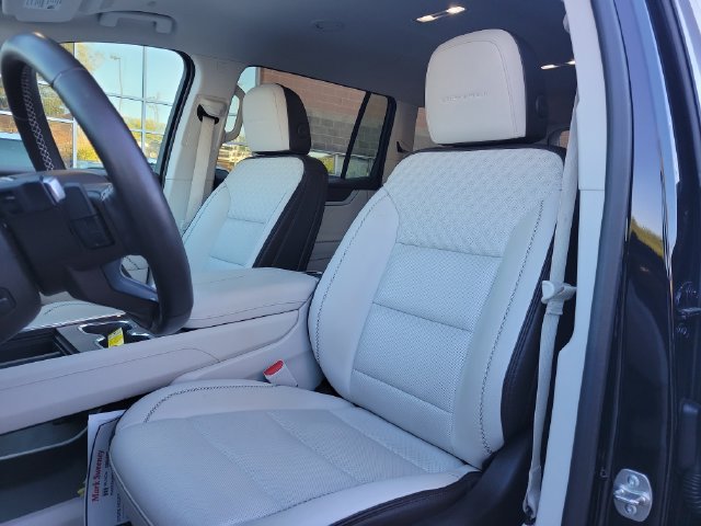 Used 2024 GMC Acadia Denali AWD/4WD image 13