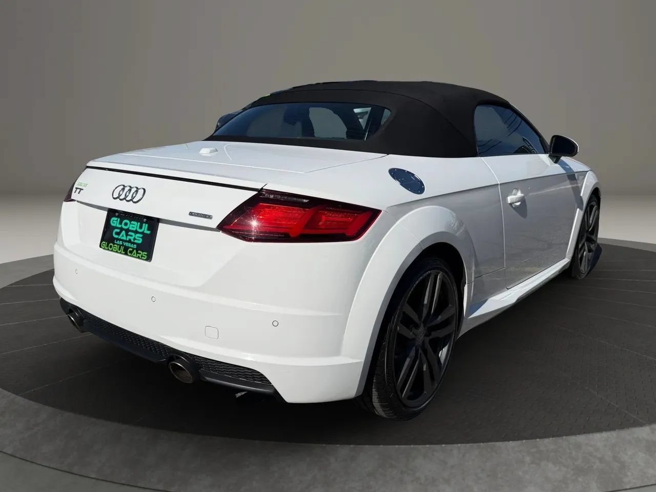 Used 2019 Audi TT 2.0T w/ Technology Package AWD/4WD image 2