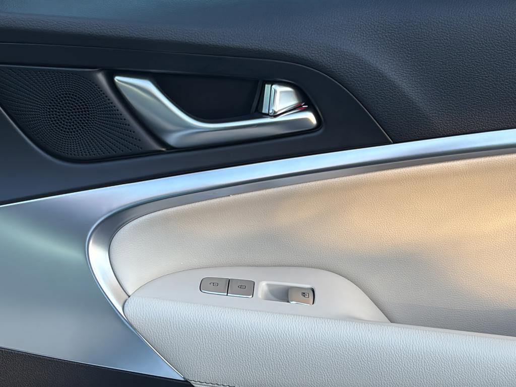 Certified 2026 Genesis G70 2.5T image 35