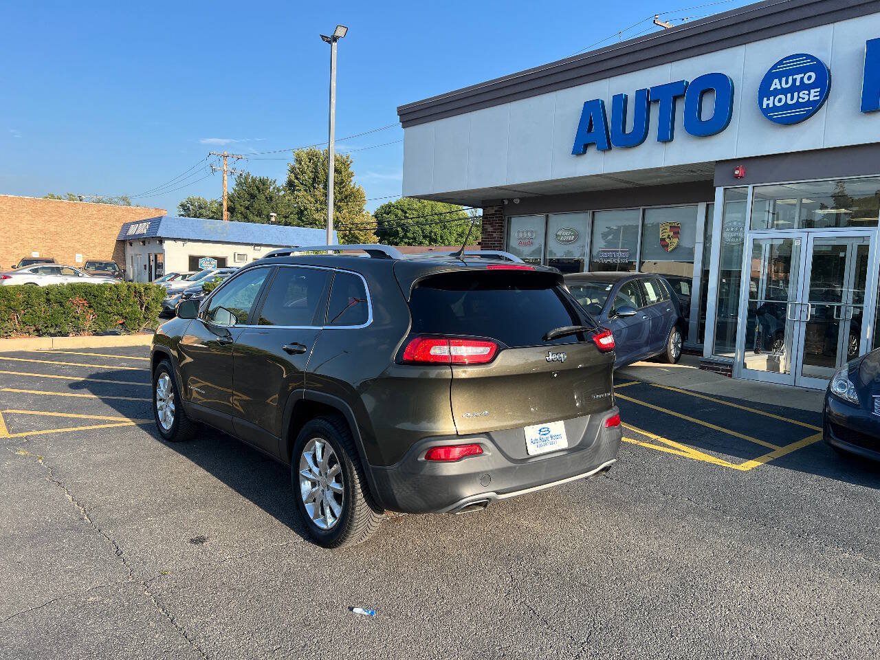 Used 2015 Jeep Cherokee Limited AWD/4WD image 11