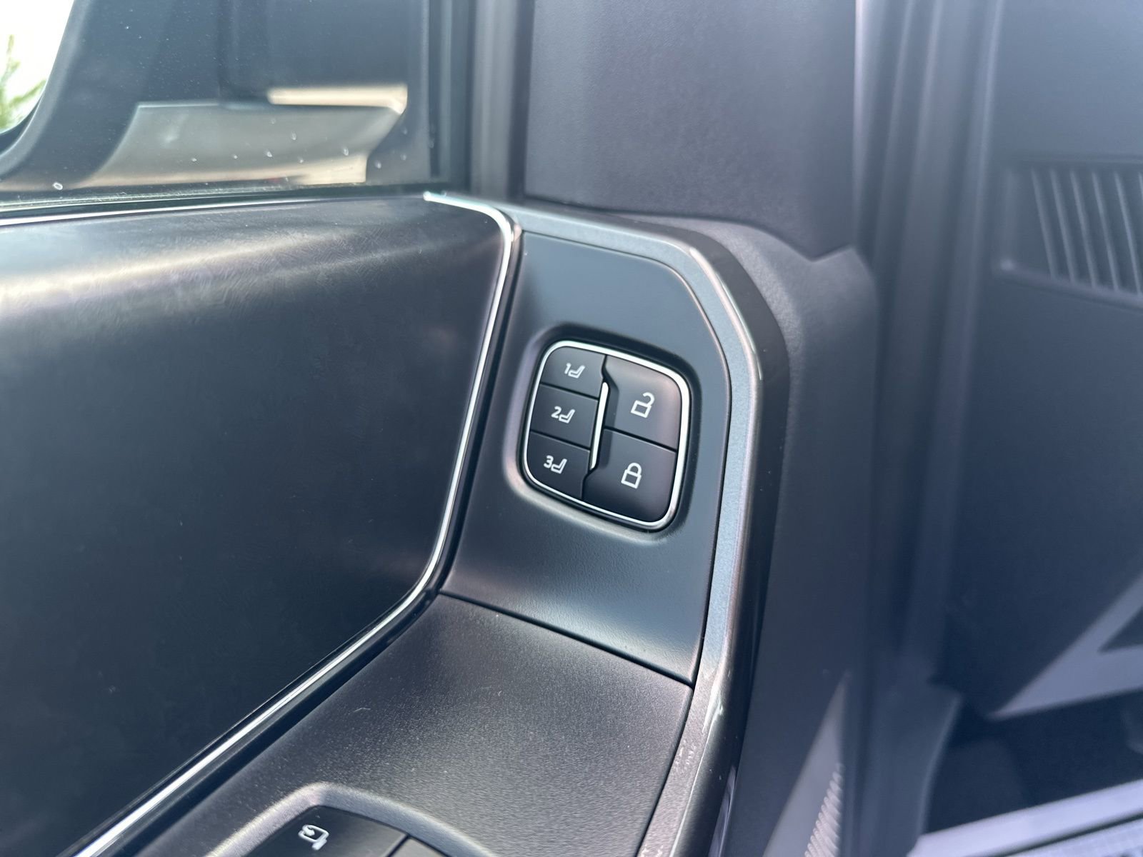 Used 2023 Ford F150 Tremor w/ Equipment Group 402A High image 10