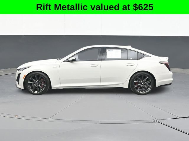 Used 2022 Cadillac CT5 V w/ Premium Package RWD image 10