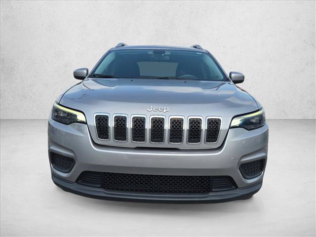 Used 2020 Jeep Cherokee Latitude FWD image 2