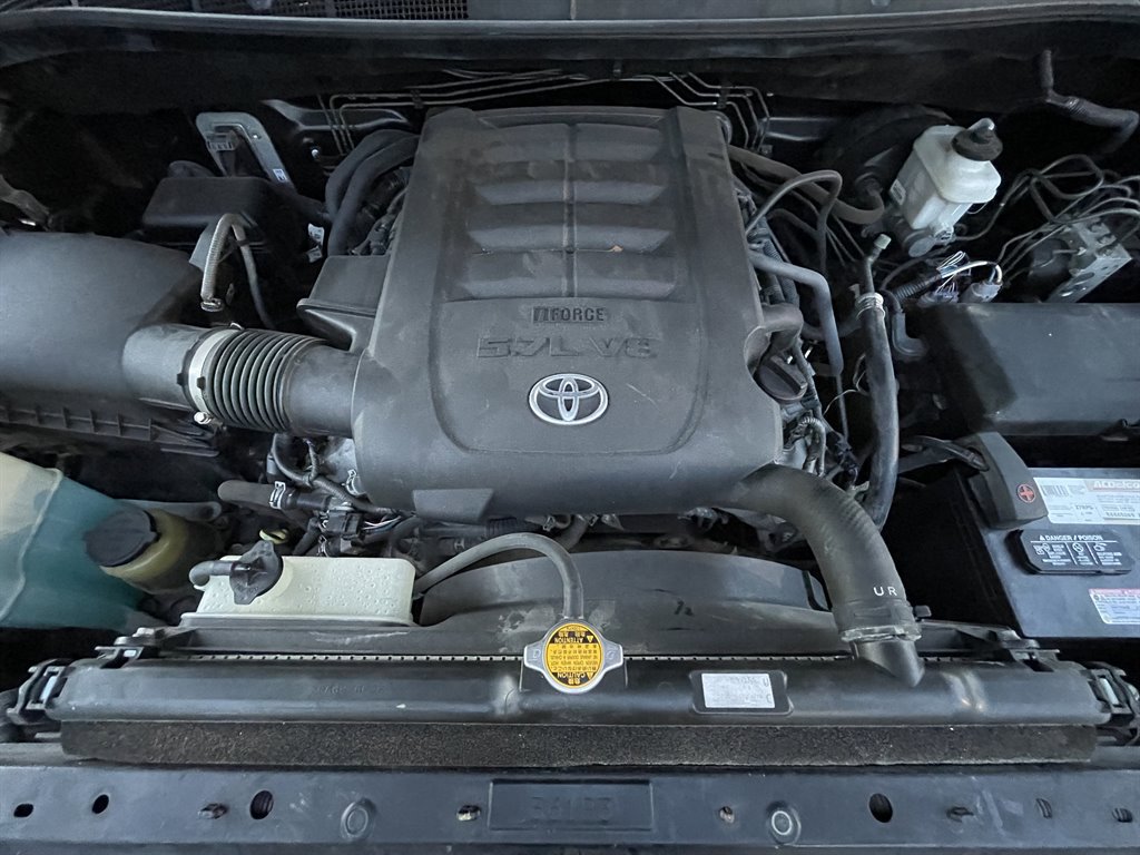 Used 2016 Toyota Tundra Platinum image 5