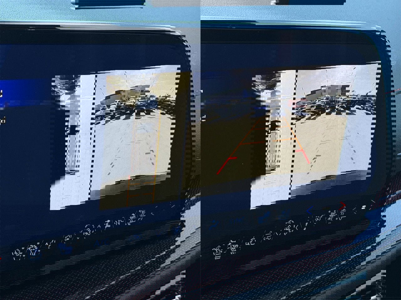 New 2026 Chevrolet Traverse RS image 16