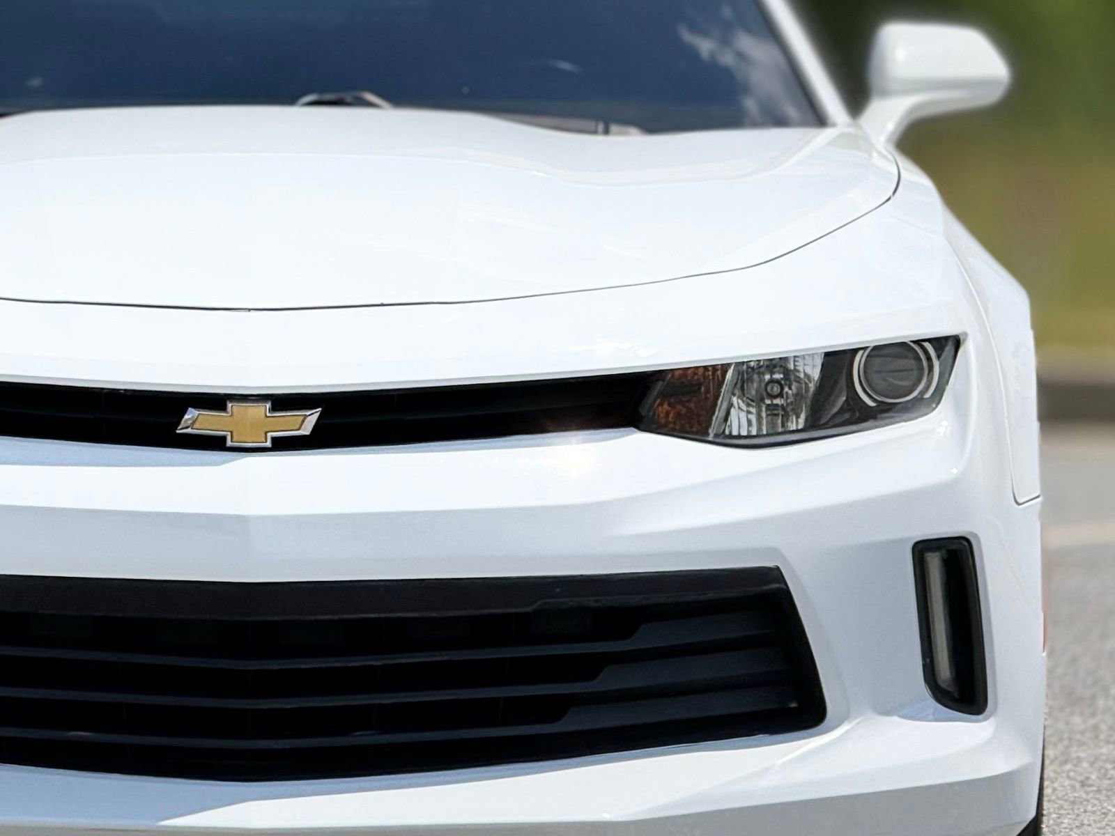 Used 2017 Chevrolet Camaro LT RWD image 15