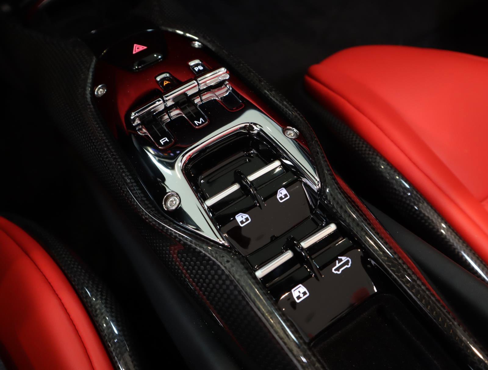 Used 2025 Ferrari 296 GTS RWD image 33
