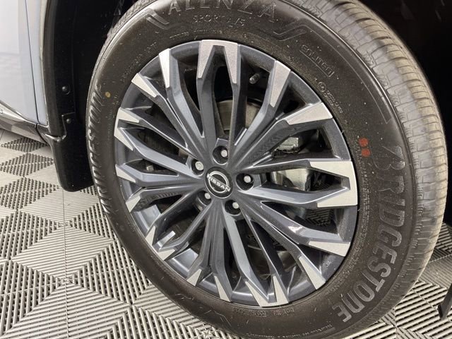 New 2026 Nissan Rogue Platinum AWD/4WD image 15
