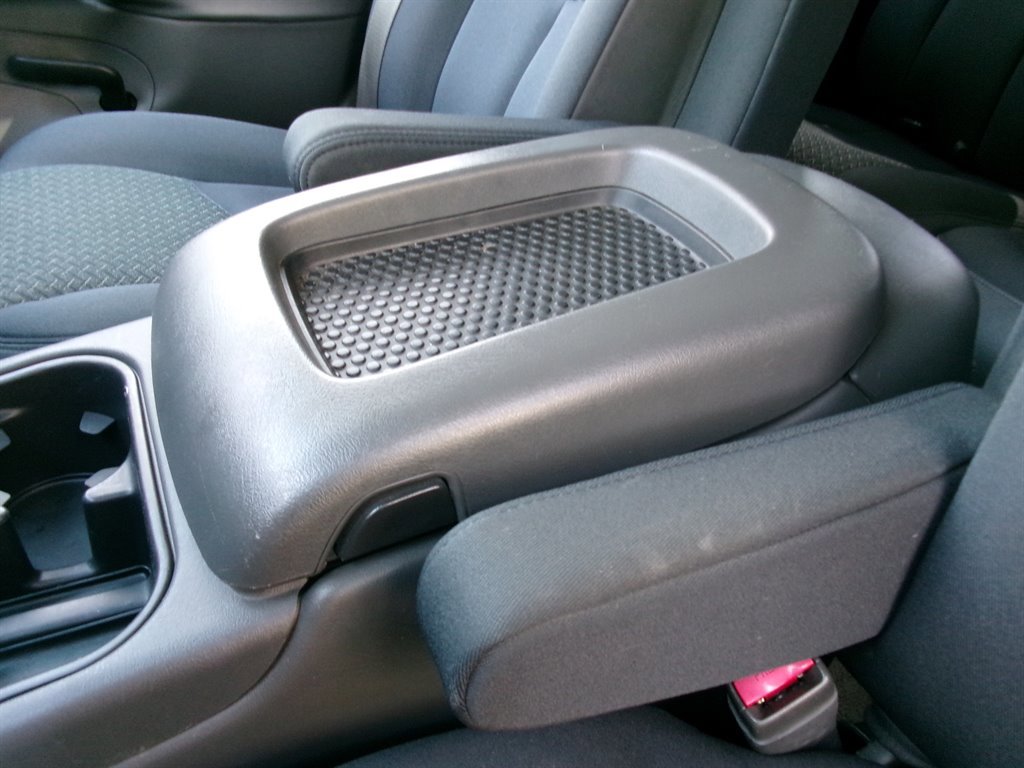 Used 2003 Chevrolet Avalanche 4x4 w/ Suspension Package, Off-Road image 14