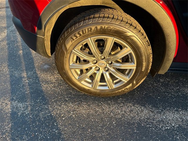 Used 2020 Cadillac XT4 Premium Luxury w/ Cold Weather Package image 18