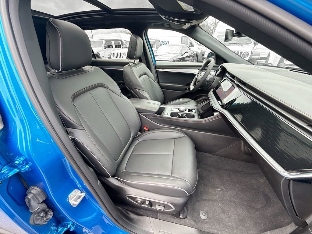 Used 2025 Jeep Wagoneer S Limited AWD/4WD image 34