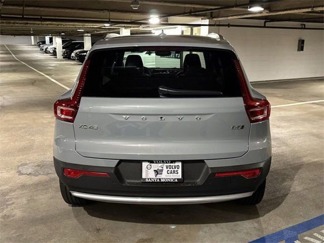 New 2025 Volvo XC40 B5 Core w/ Protection Package Premier image 6