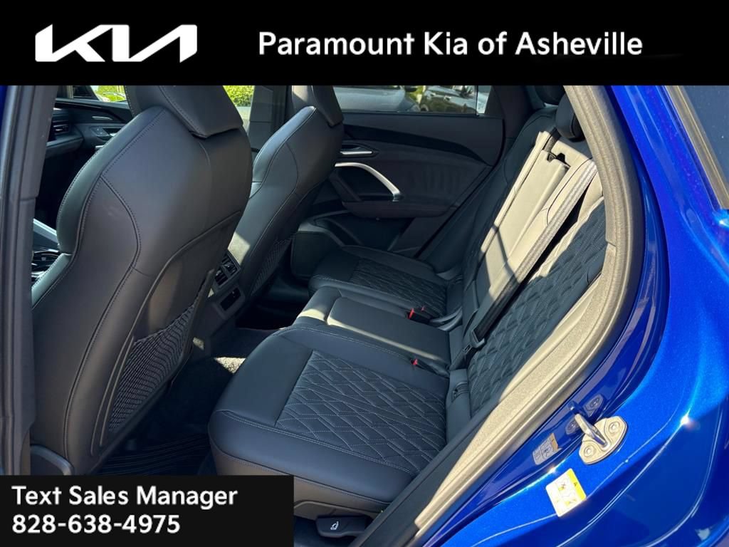 Used 2025 Audi SQ5 Premium Plus AWD/4WD image 23