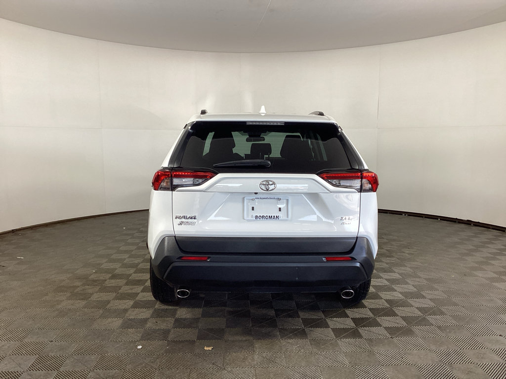 Used 2023 Toyota RAV4 XLE AWD/4WD image 3